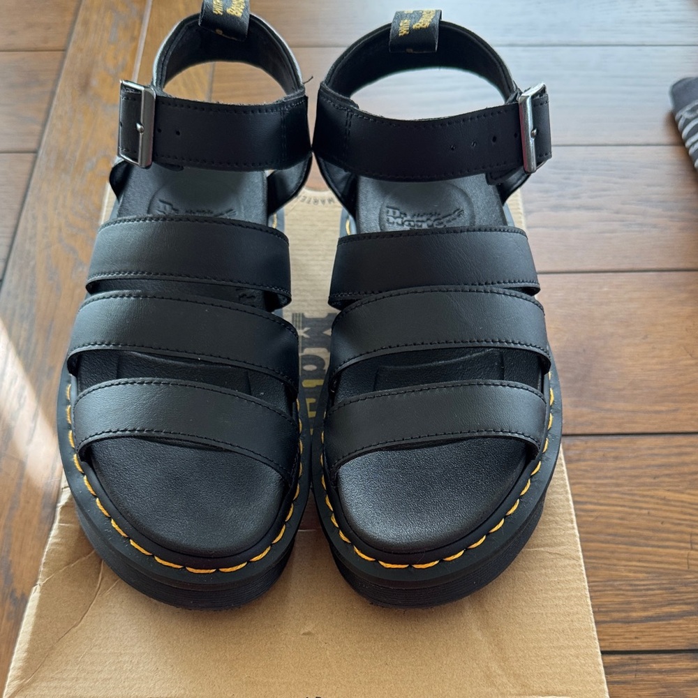 De.Martens Blair Sandals